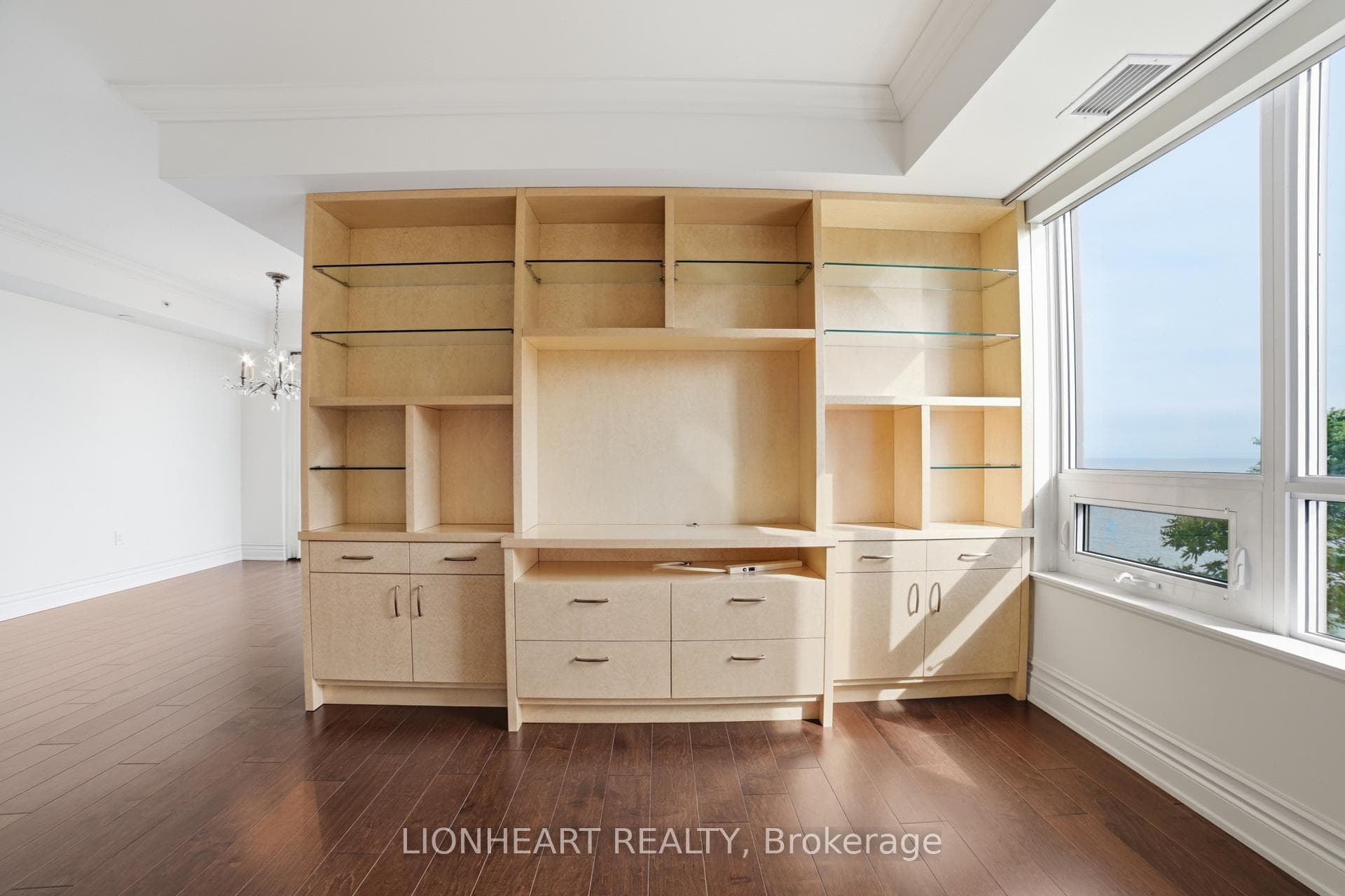 3500 Lakeshore Road Unit 328C photo 29