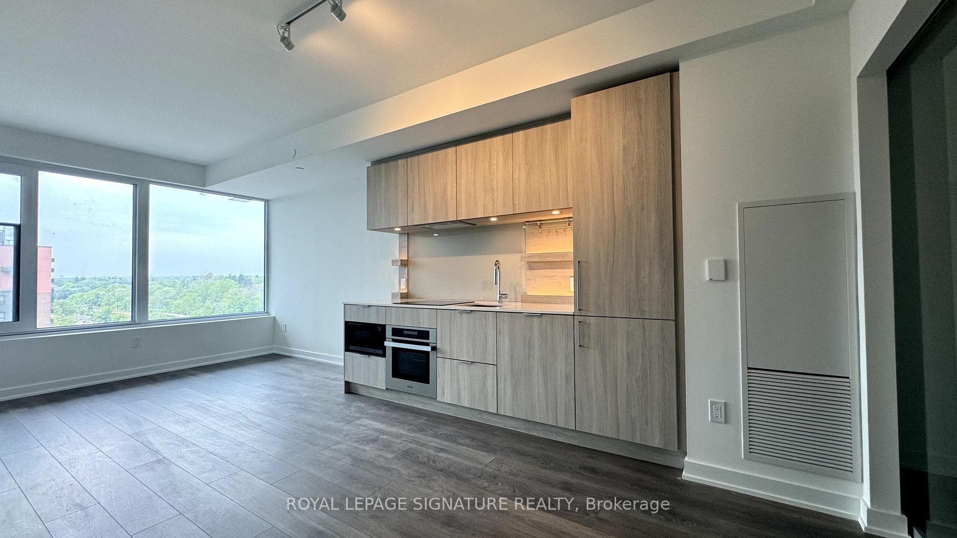 28 Ann Street Unit 618 photo 1