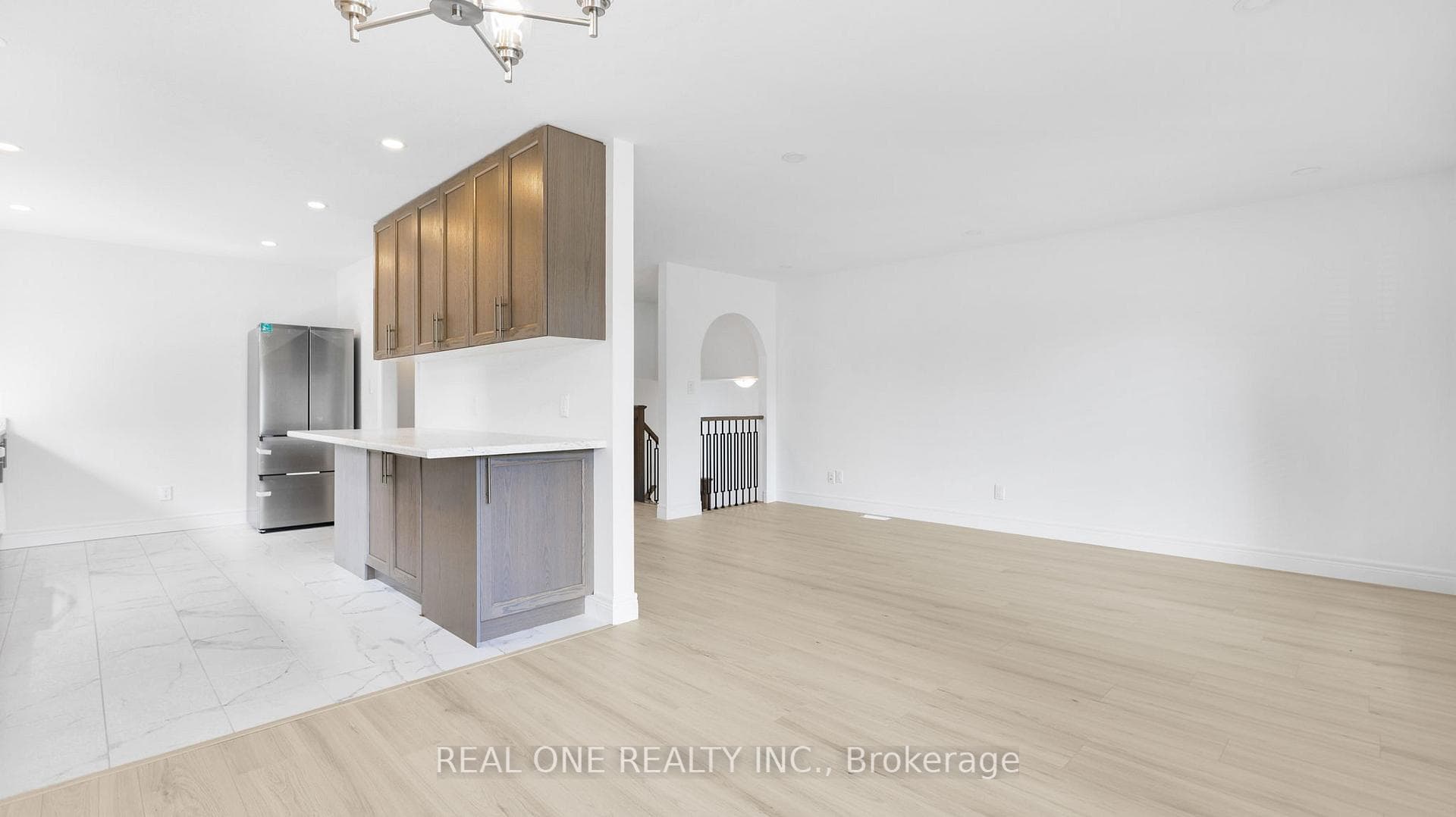 10 Bentley Place photo 6
