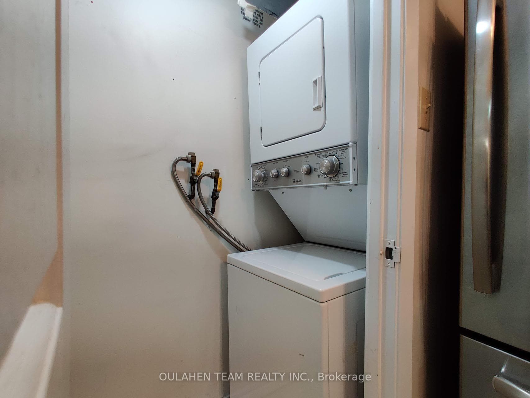 711 Bay Street Unit 717 photo 12