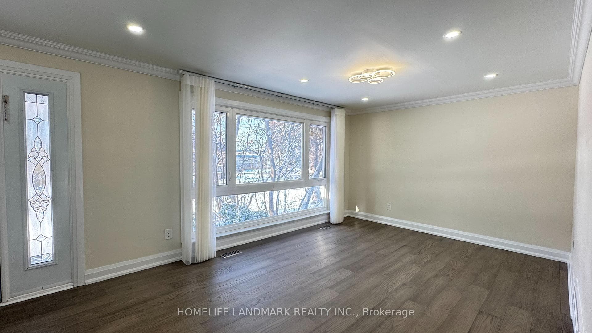 95 Sussex Avenue Unit (Main) photo 2