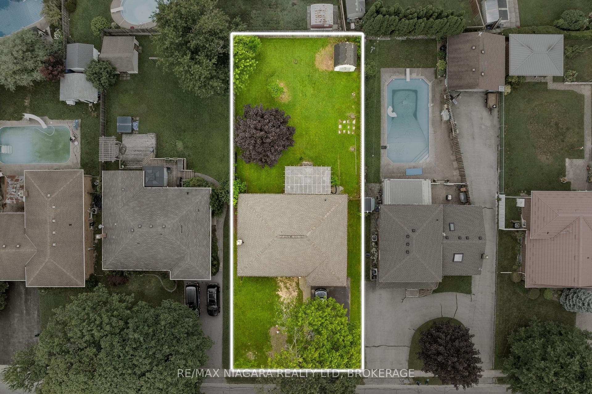 696 Clare Avenue photo 24