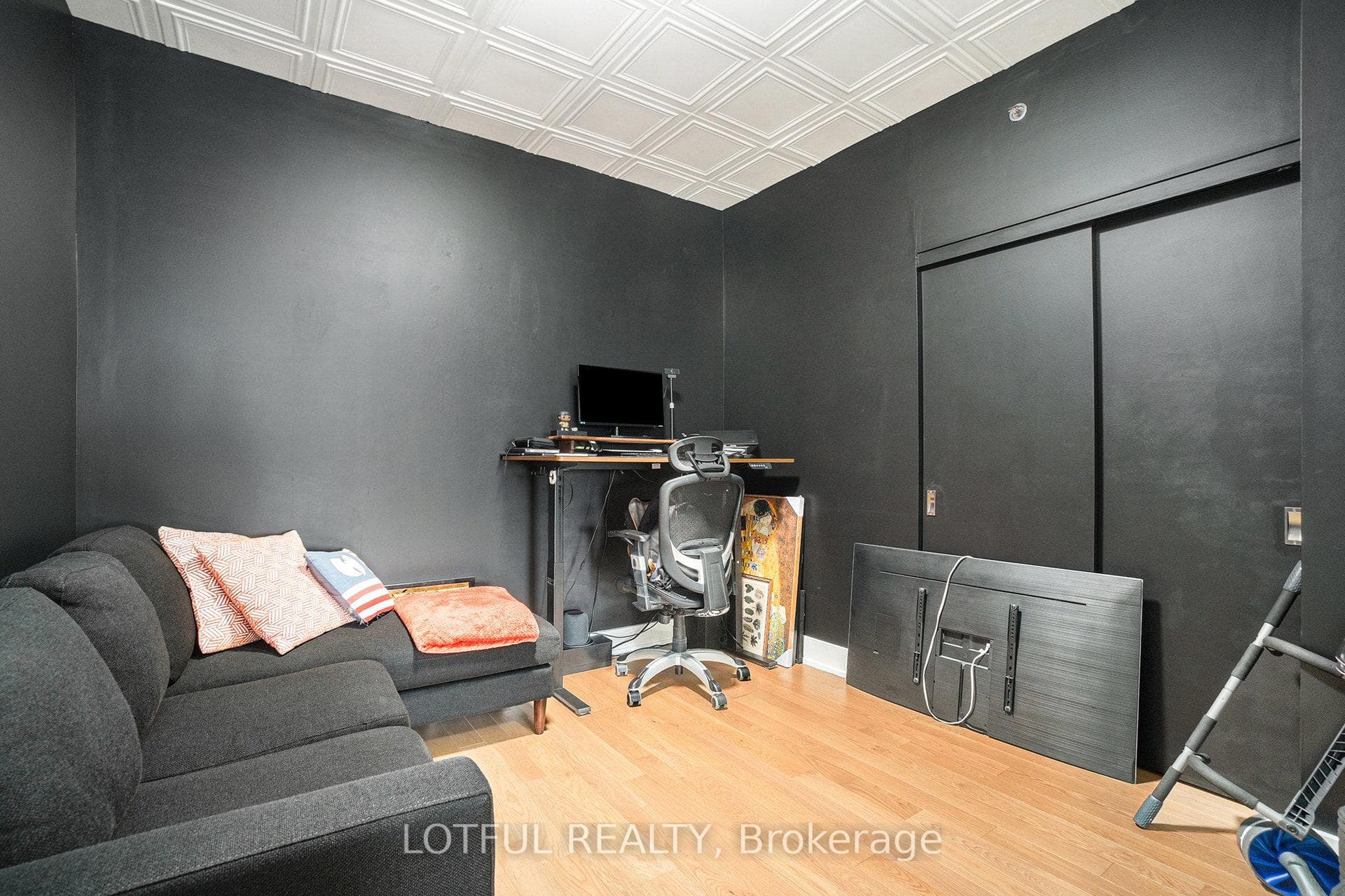 98 Richmond Road Unit 701 photo 25