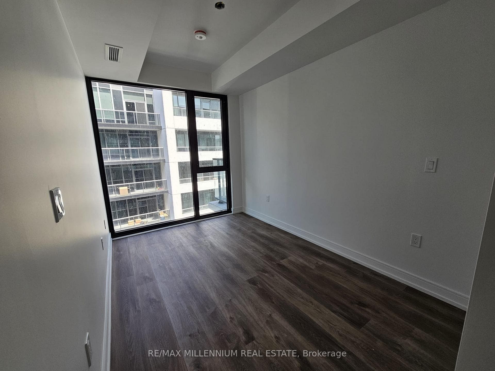 1 Jarvis Street Unit 1317 photo 3