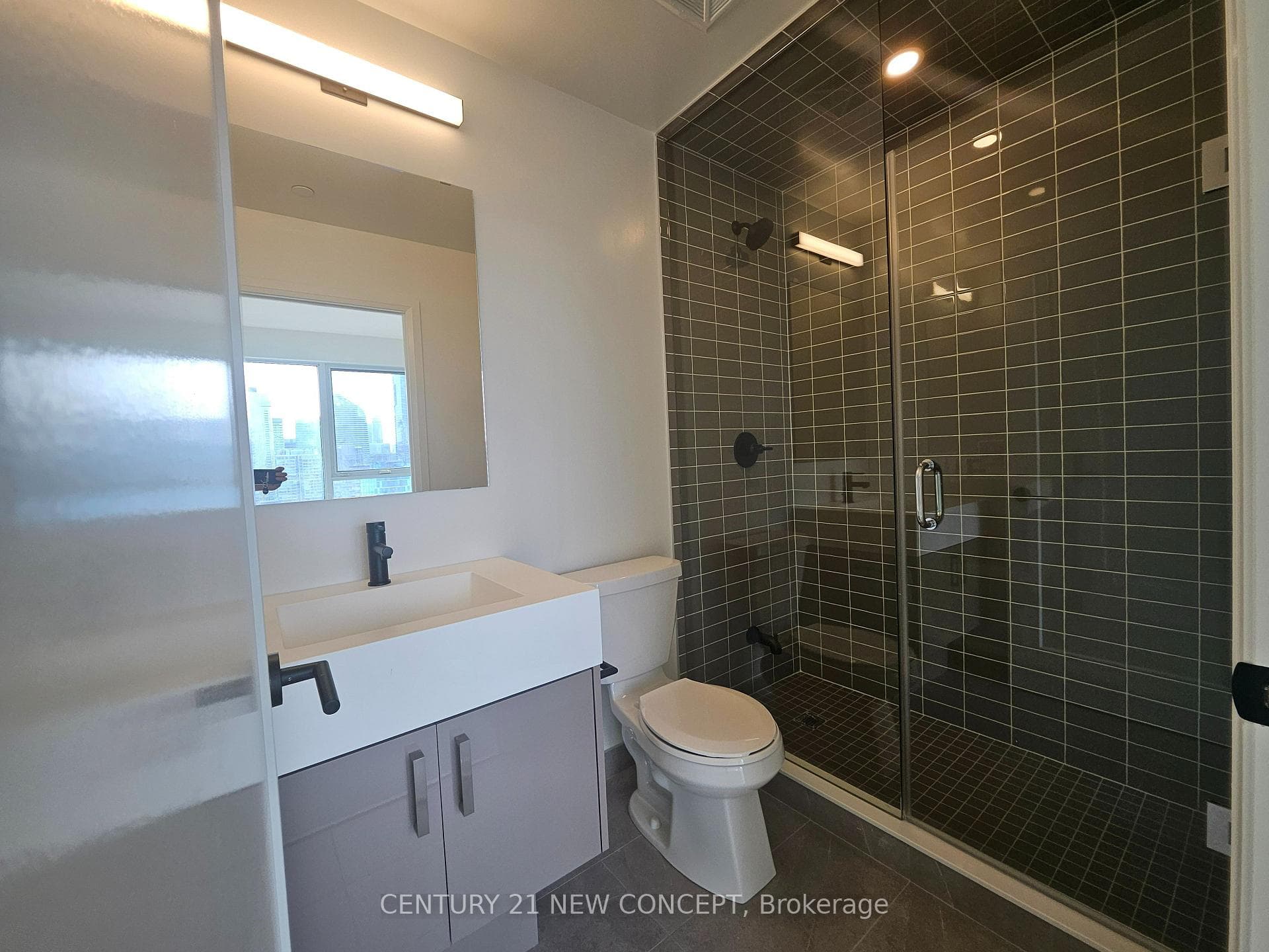 280 Dundas Street Unit 2507 photo 9