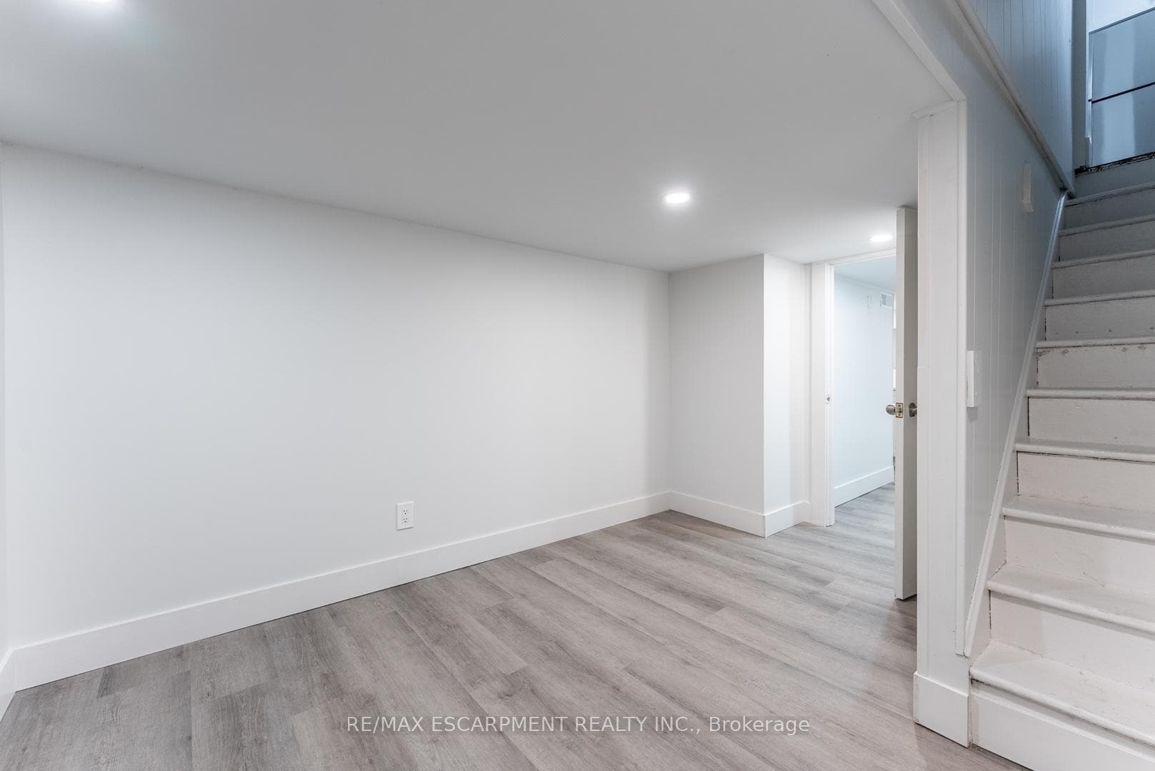 39 Glendale Avenue photo 25