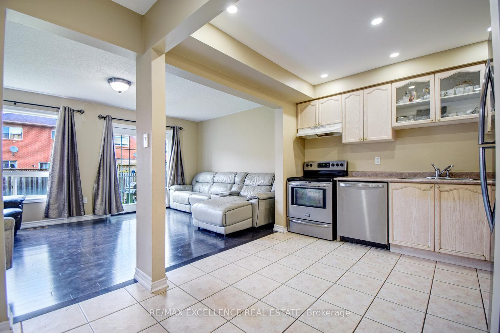 26 Baha Crescent photo 7