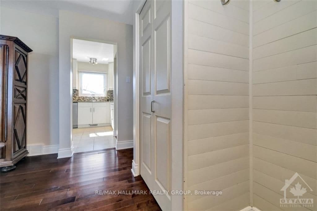14 ASSINIBOINE Drive photo 4