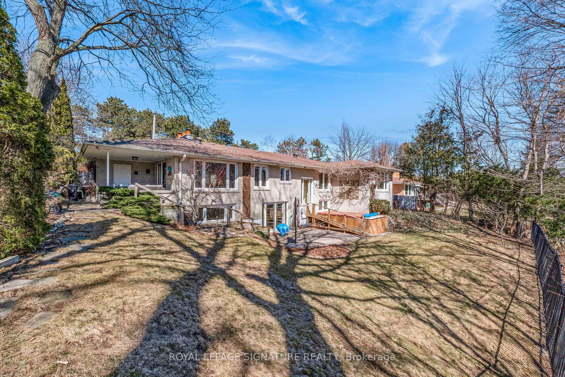 57 Forest Grove Drive photo 34