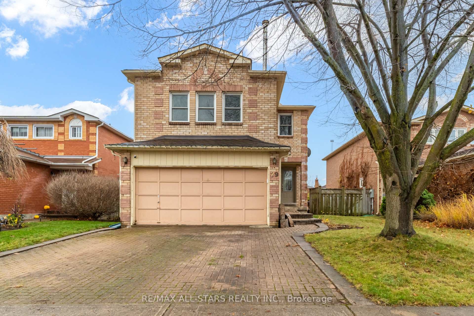 29 Justus Drive photo 1
