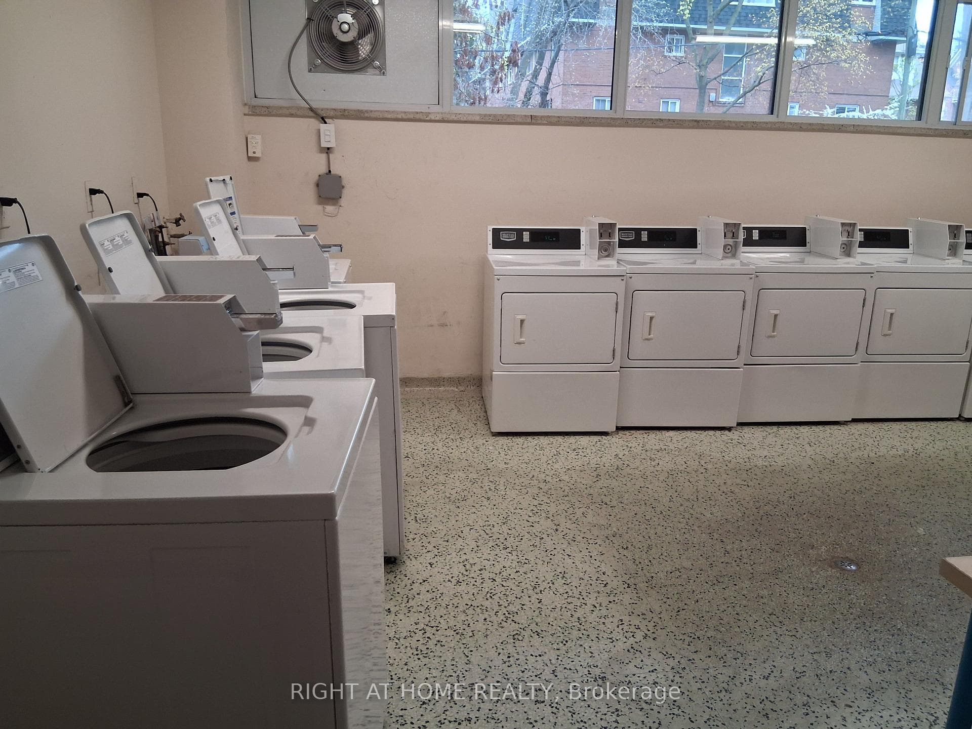 191 St George Street Unit 1007 photo 14