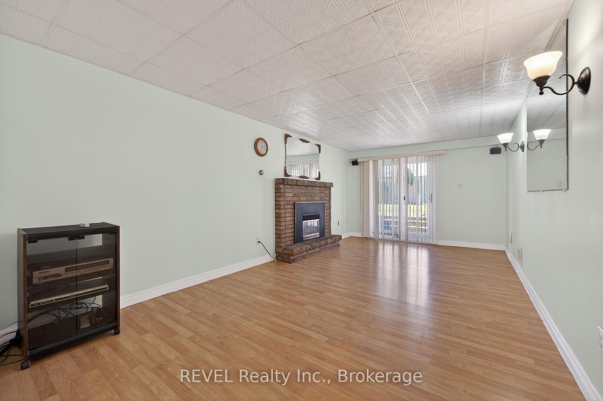 19 Lynwood Drive photo 29