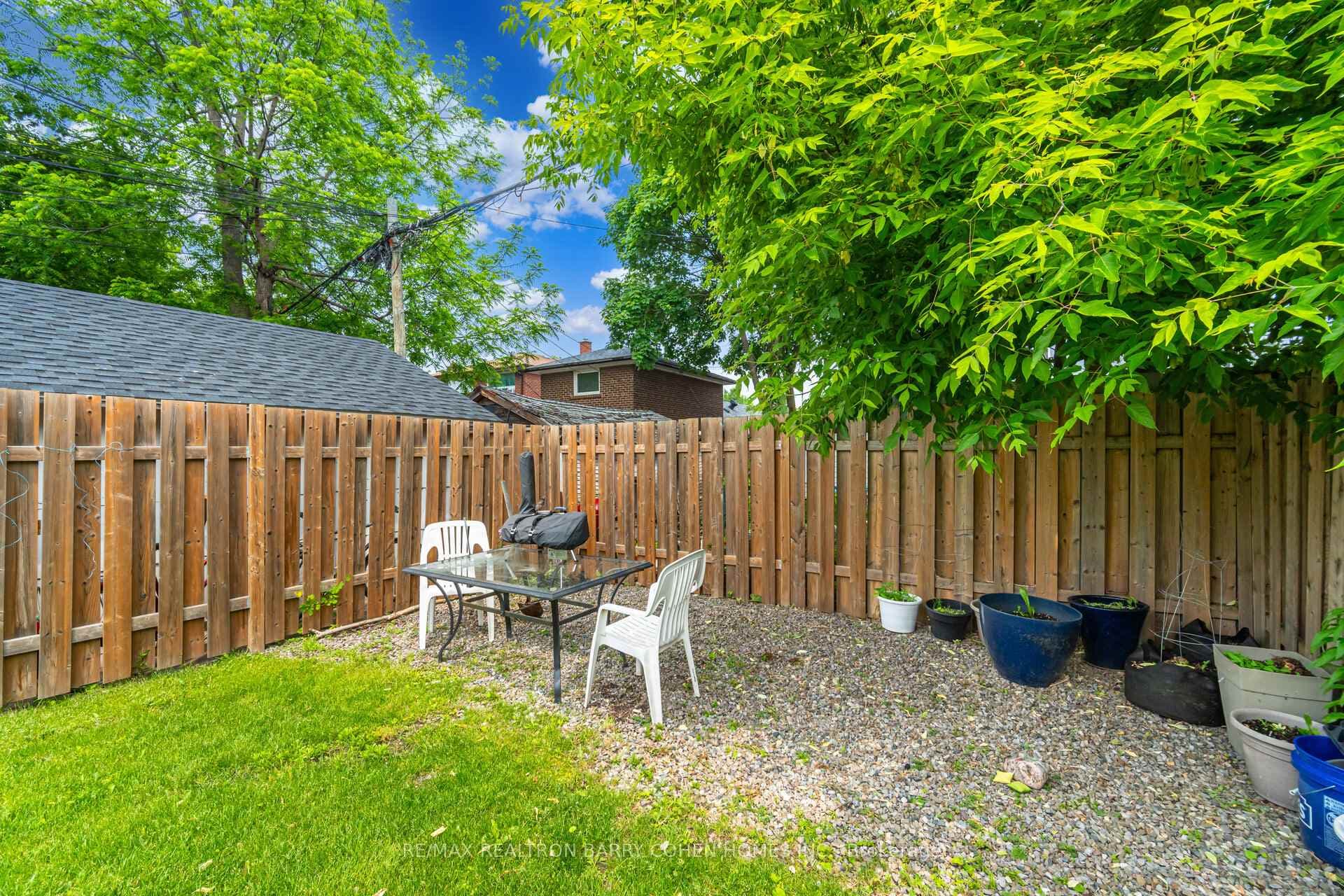 475 Winona Drive Unit 2 photo 26
