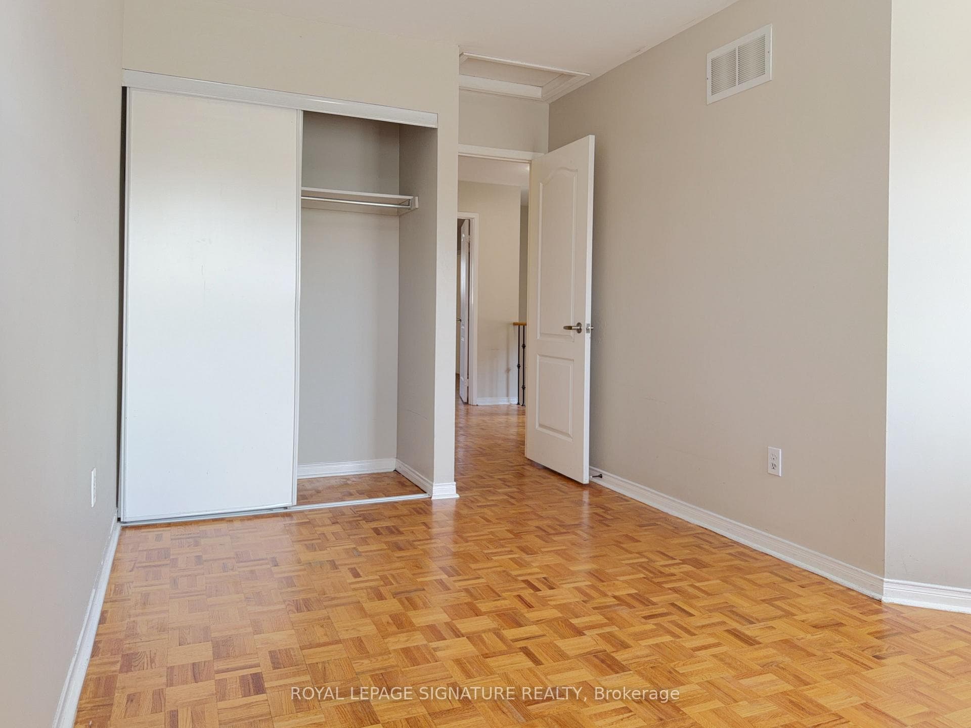 3321 Raindance Crescent photo 23