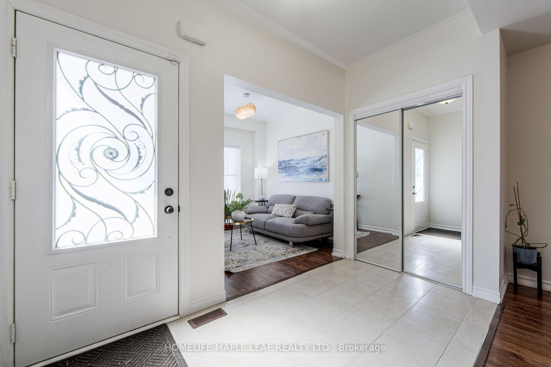 321 Wallace Street photo 4