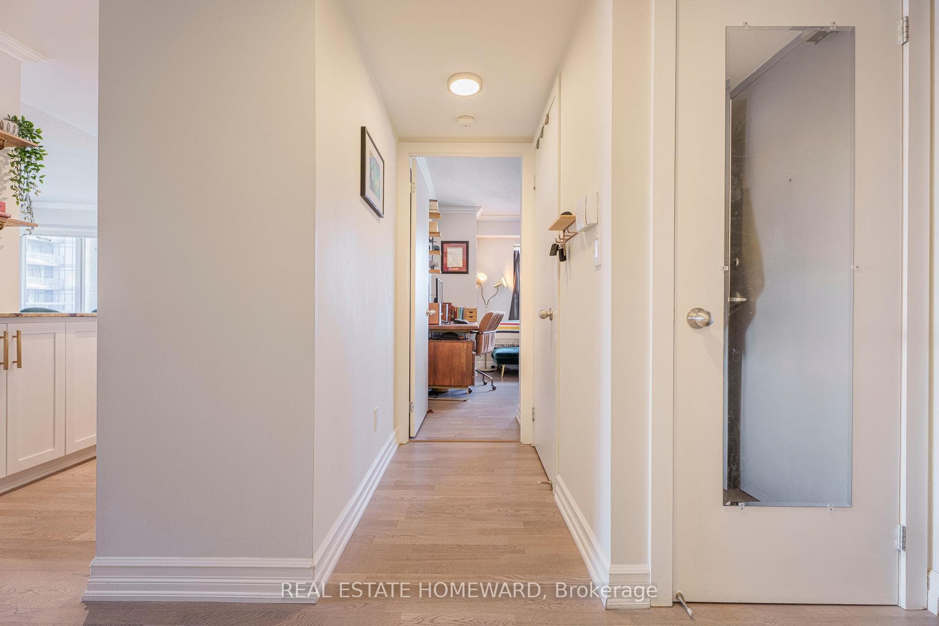 255 Richmond Street Unit 1404 photo 25