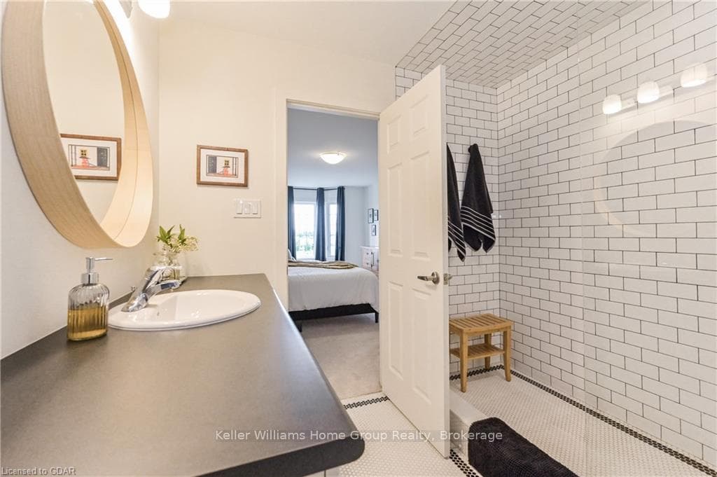 32 KIRVAN STREET N/A Unit 3 photo 40