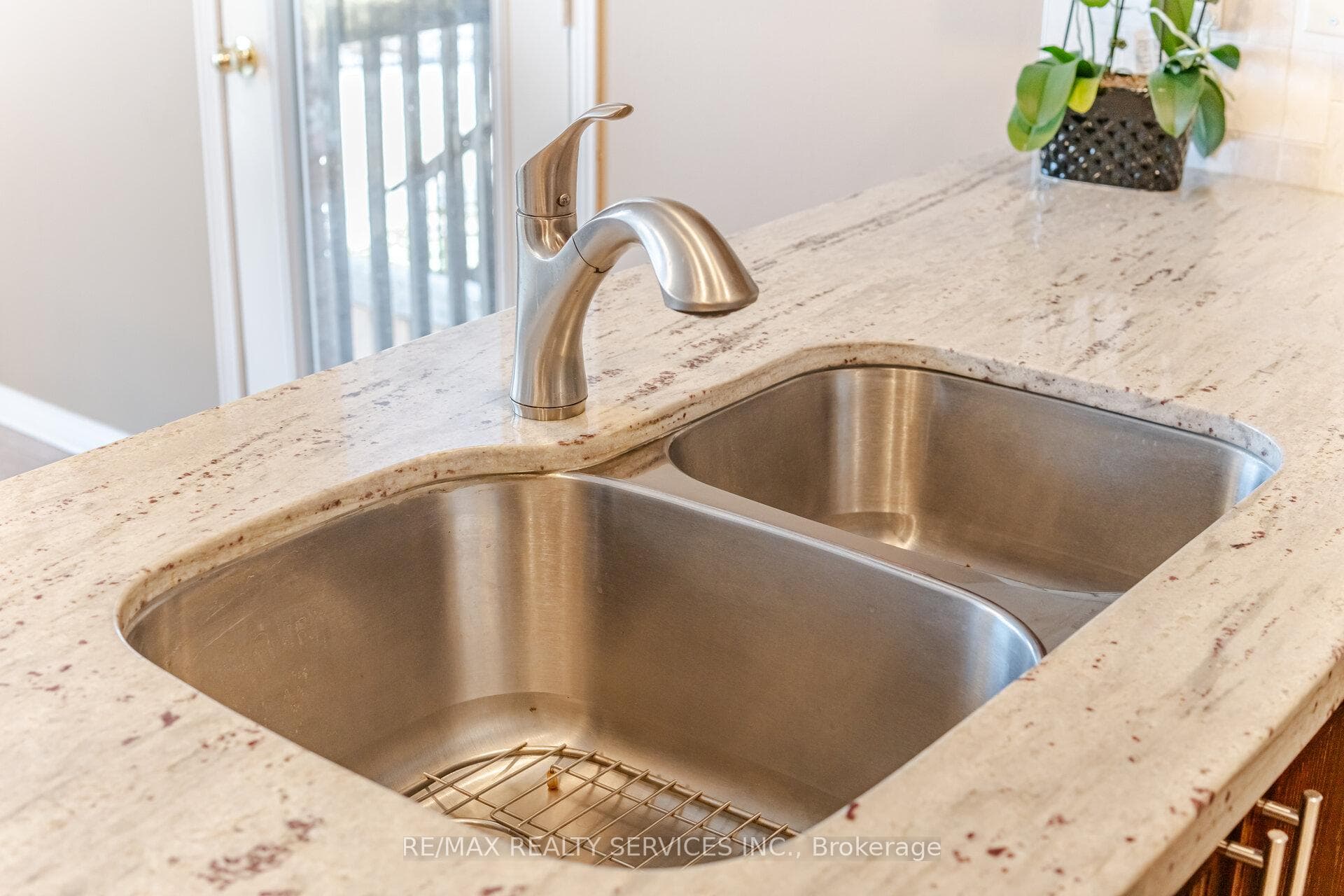 24 Sawston Circle photo 37