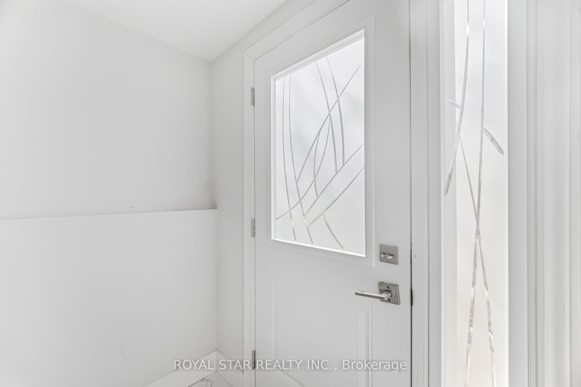 11 Plaisance Road Unit 3 photo 6