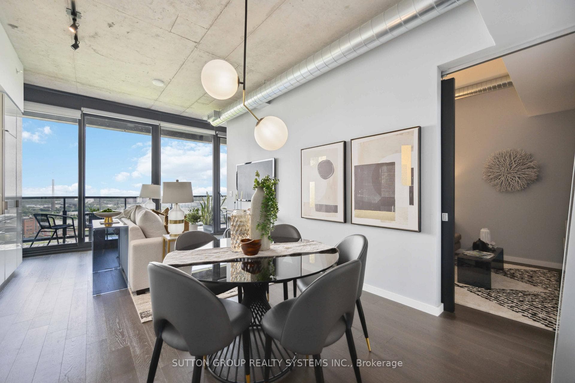 170 Bayview Avenue Unit 2108 photo 3