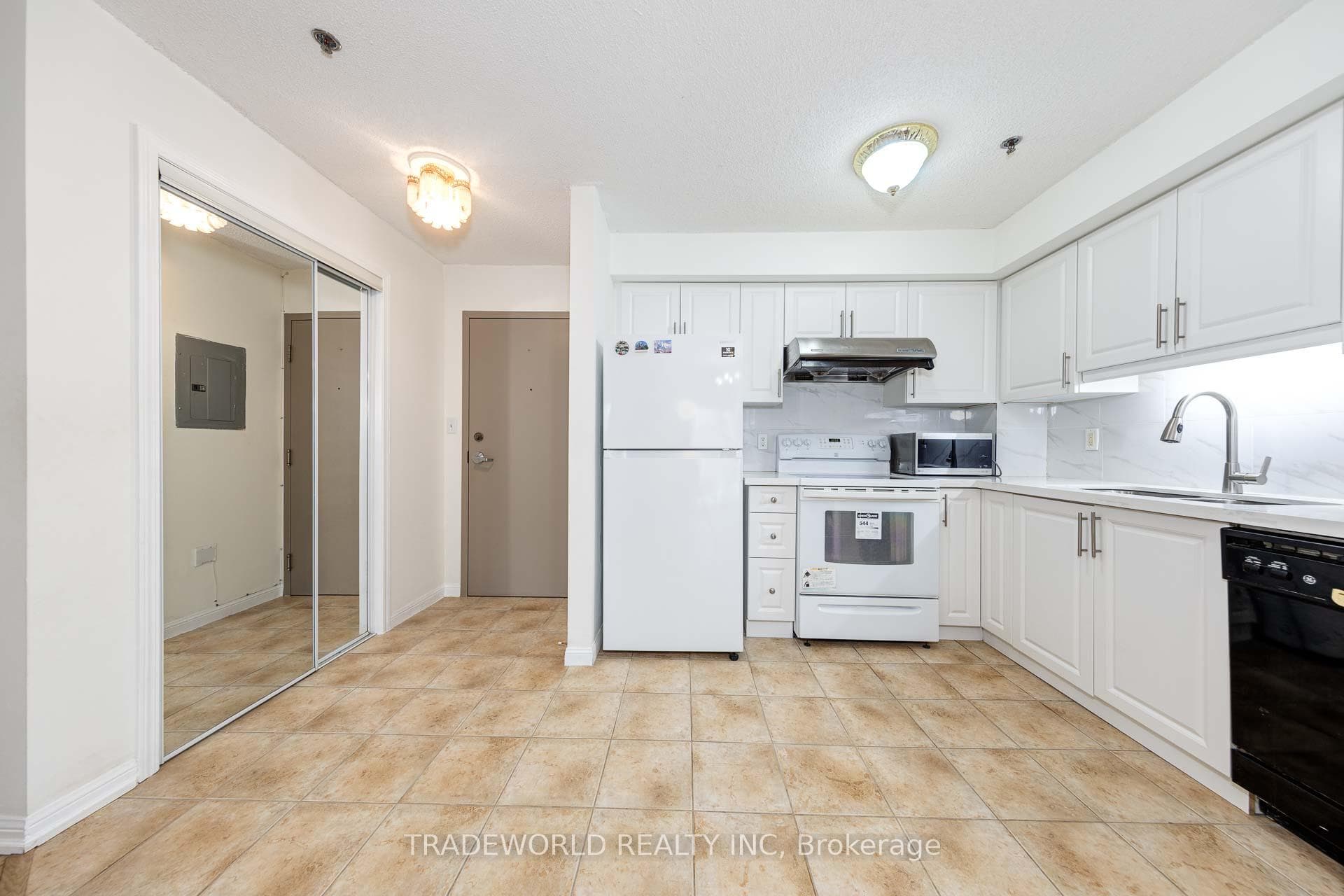 5225 Finch Avenue Unit 201 photo 9