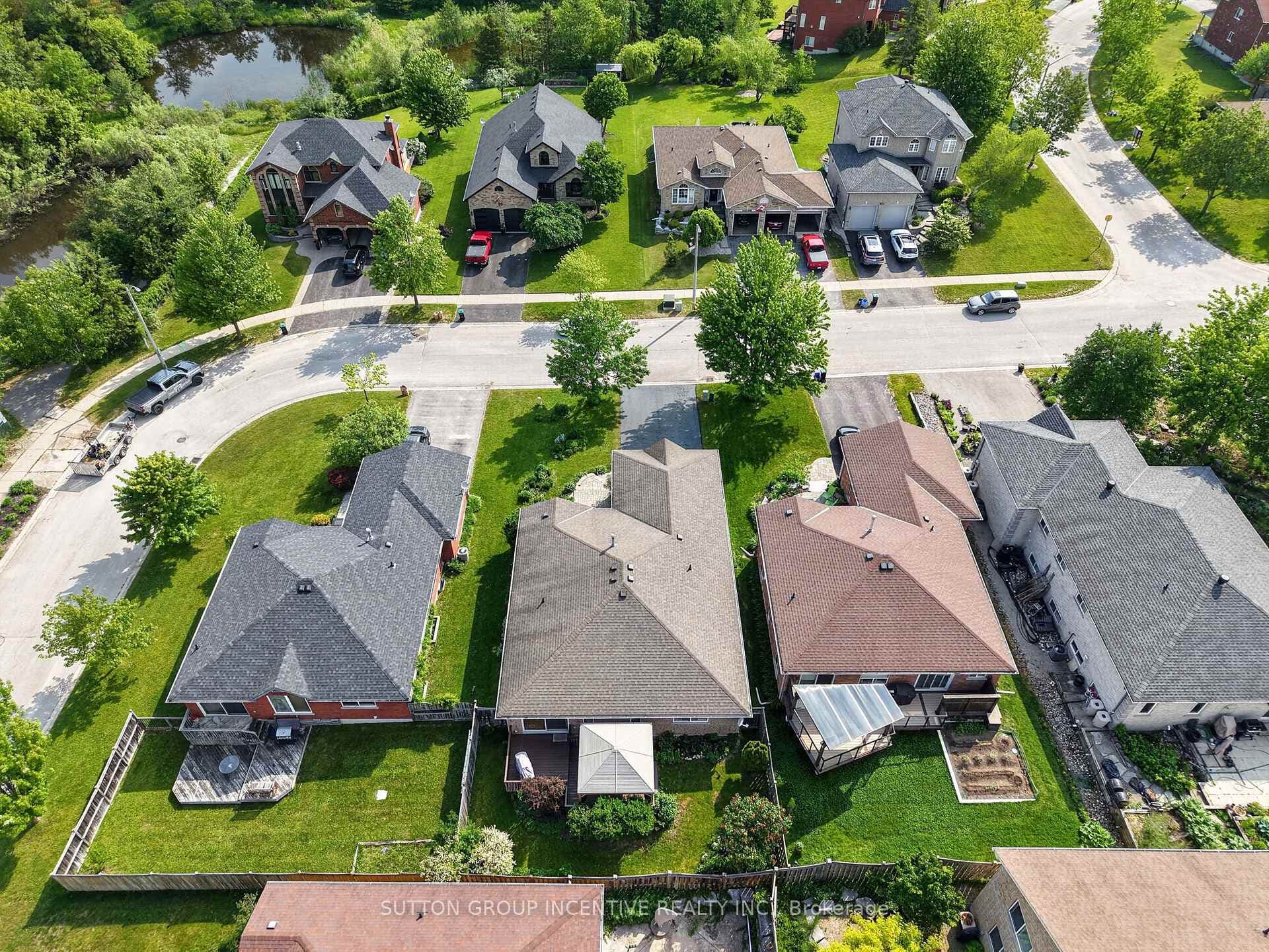 101 Lion's Gate Boulevard photo 48