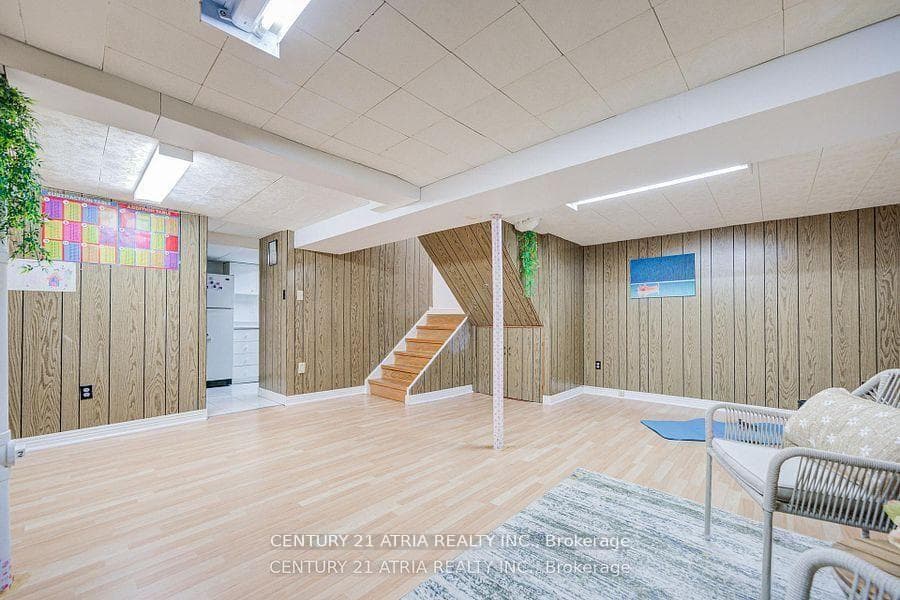 154 Freshmeadow Drive photo 22