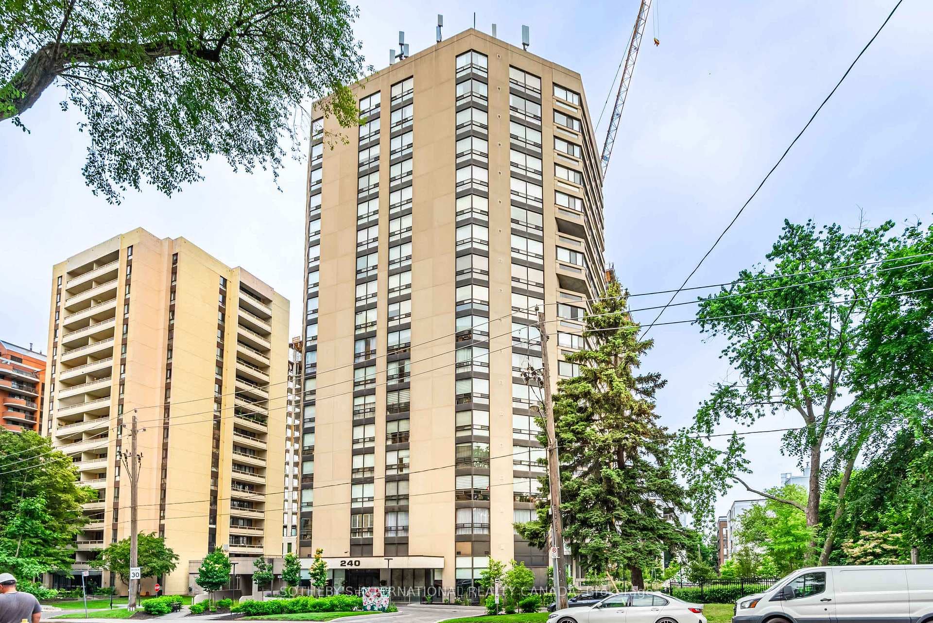 240 Heath Street Unit 1403 photo 34