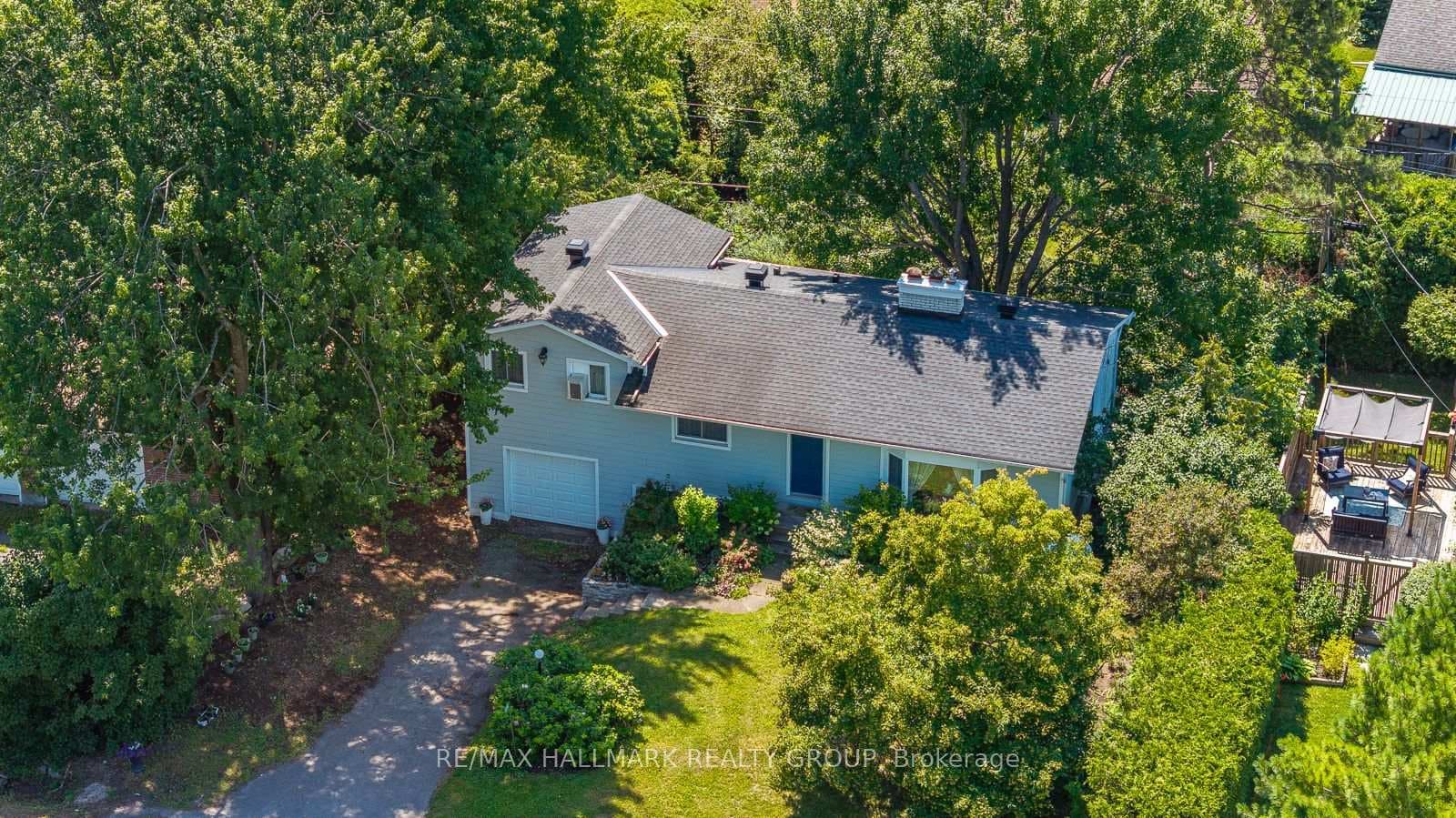 5290 Driscoll Drive photo 2