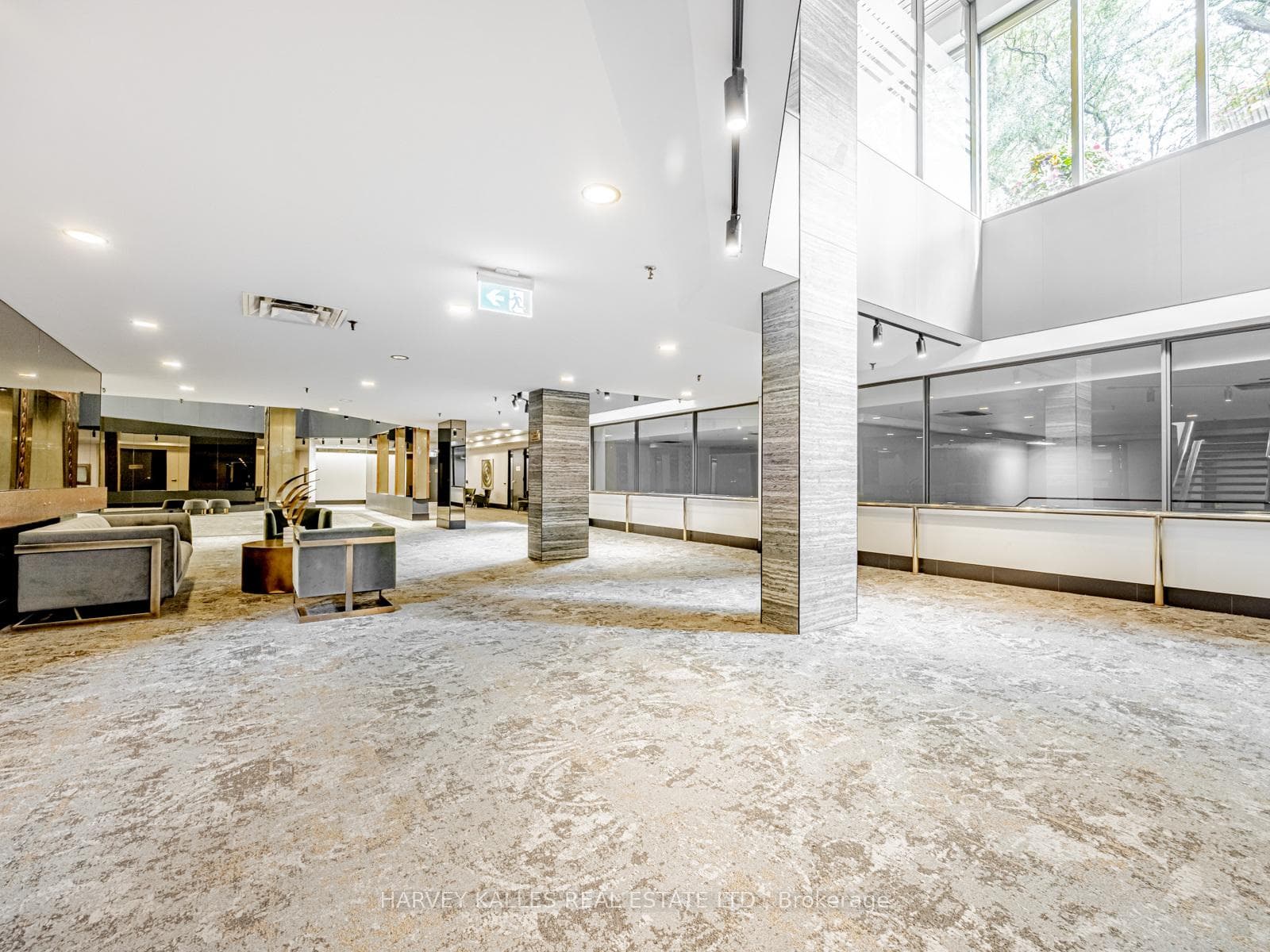 131 Beecroft Road Unit 1707 photo 32