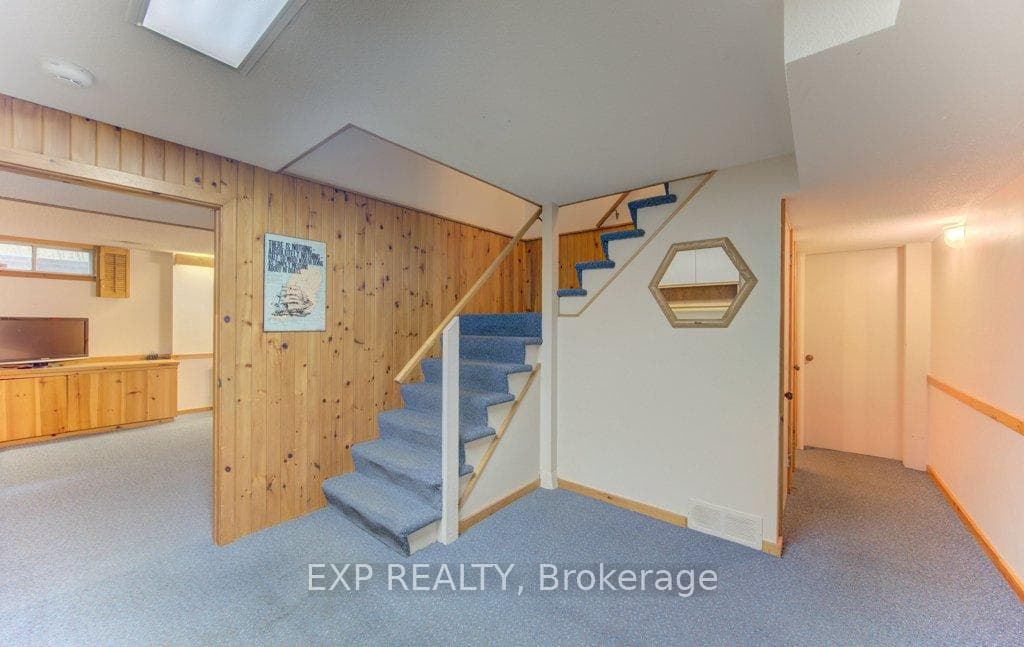 318 Shakespeare Place photo 35