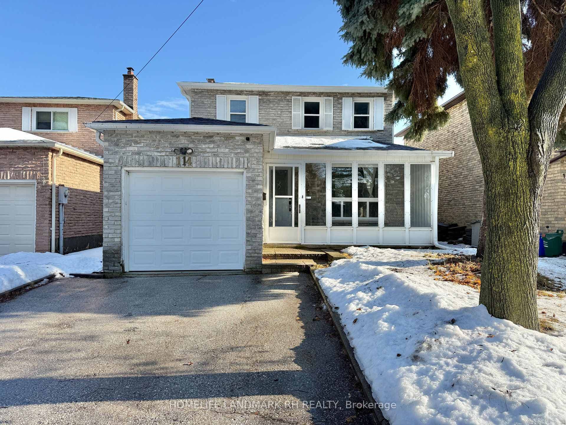 114 Mercer Crescent photo 2