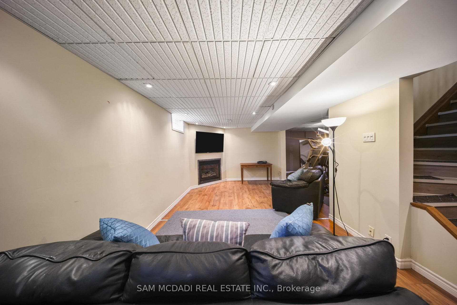 8 Nomad Court photo 29