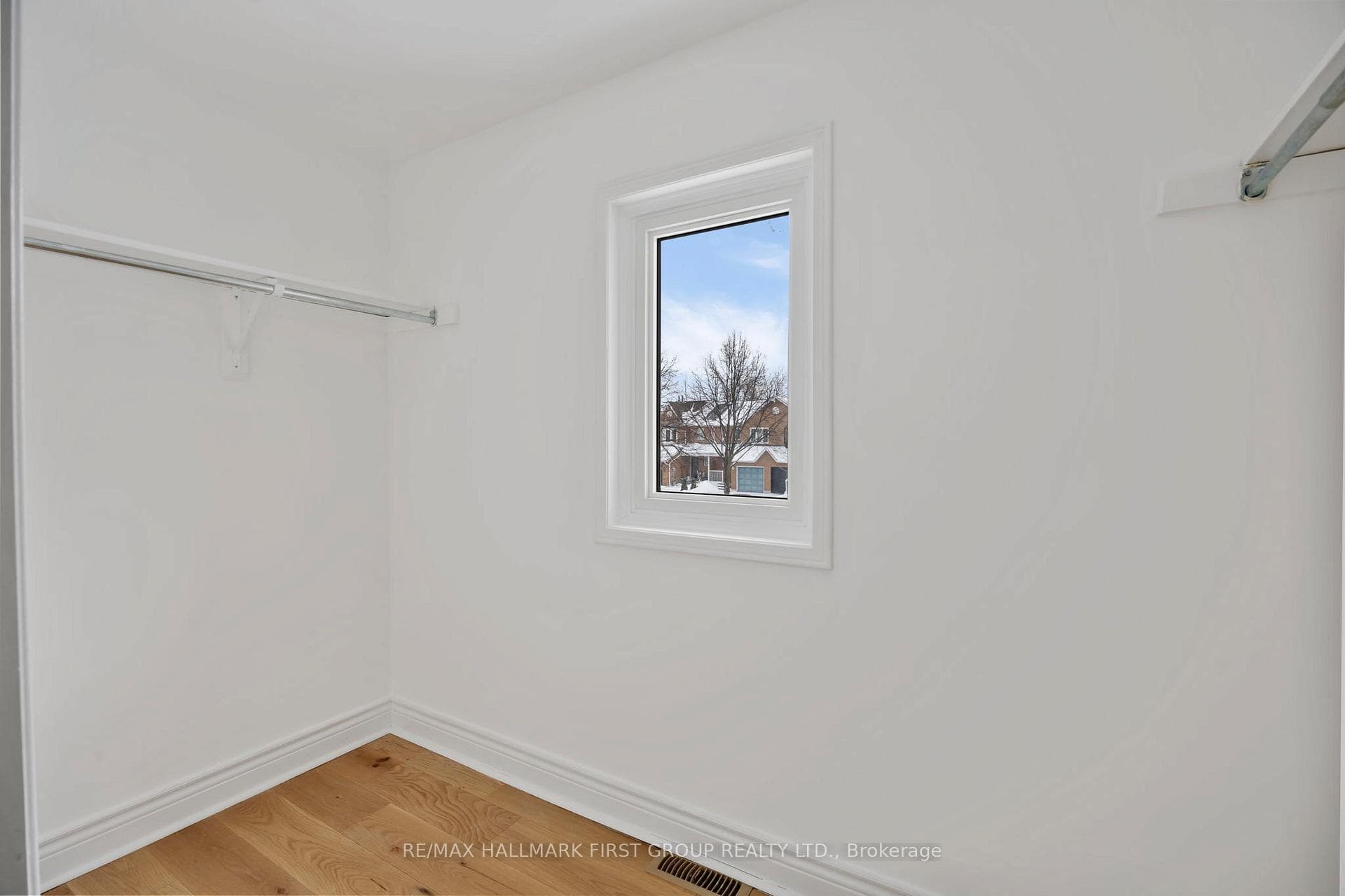 27 Mccullock Crescent photo 28