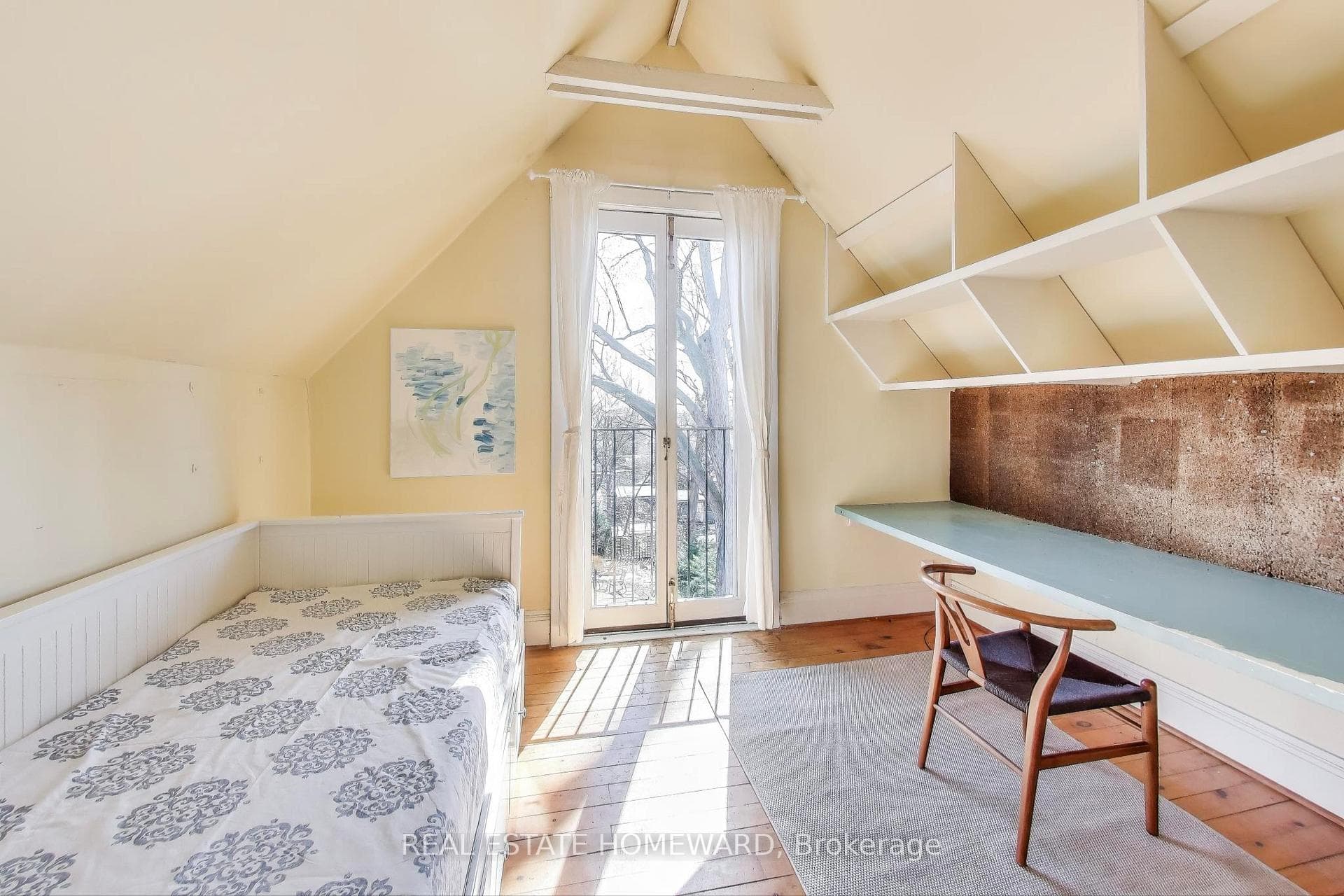 49 Hogarth Avenue photo 29