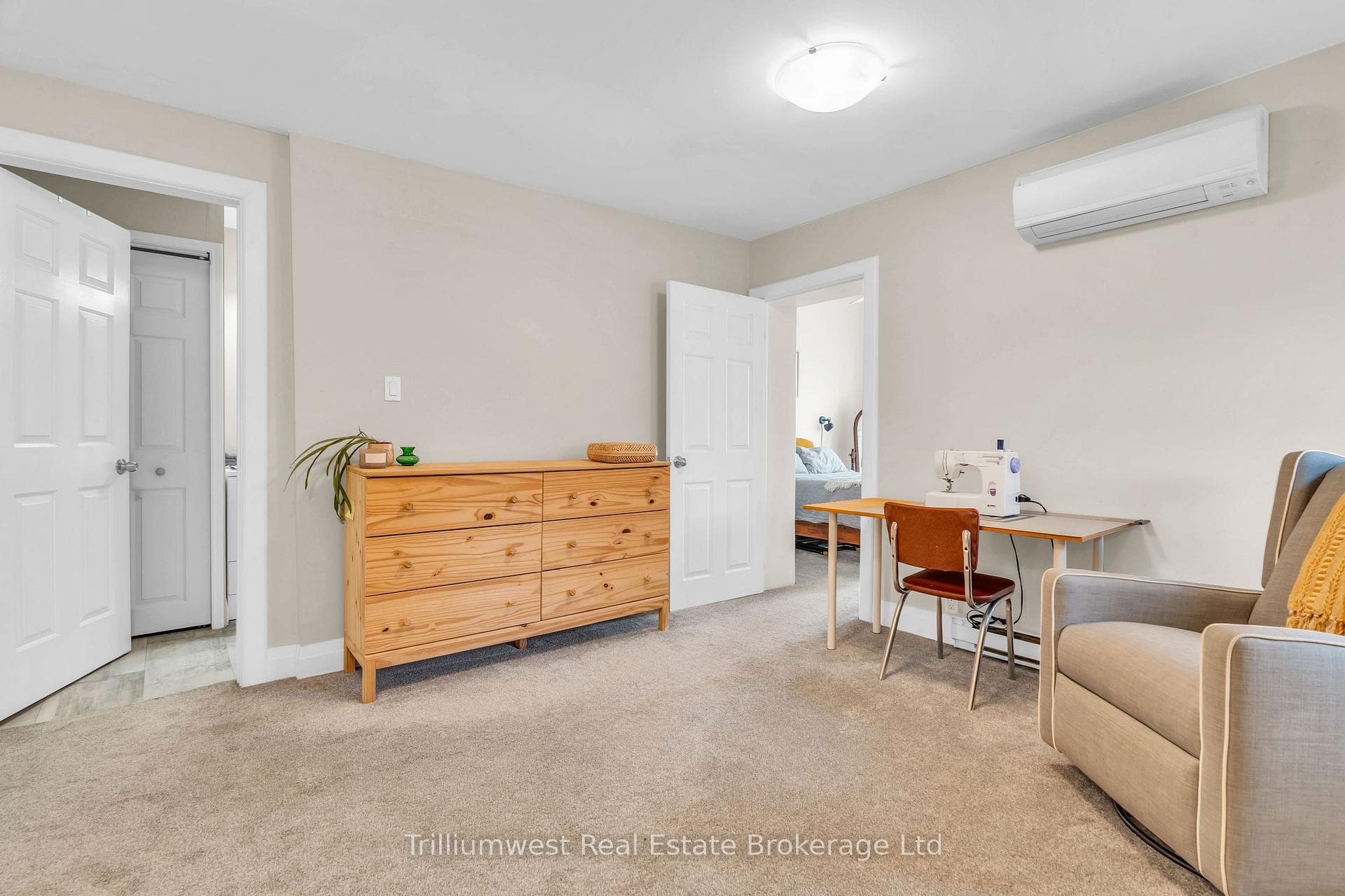 4 Dufferin Street photo 22