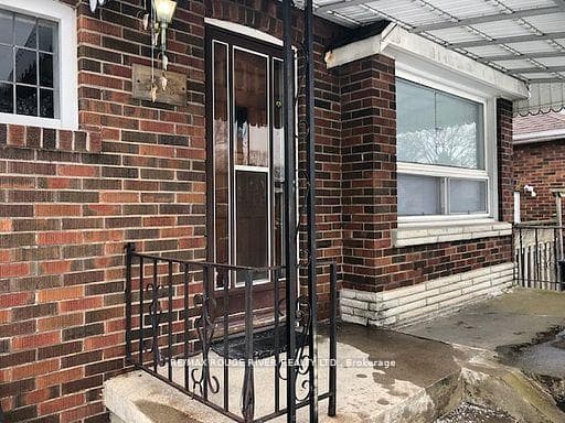 36 Manderley Drive photo 2