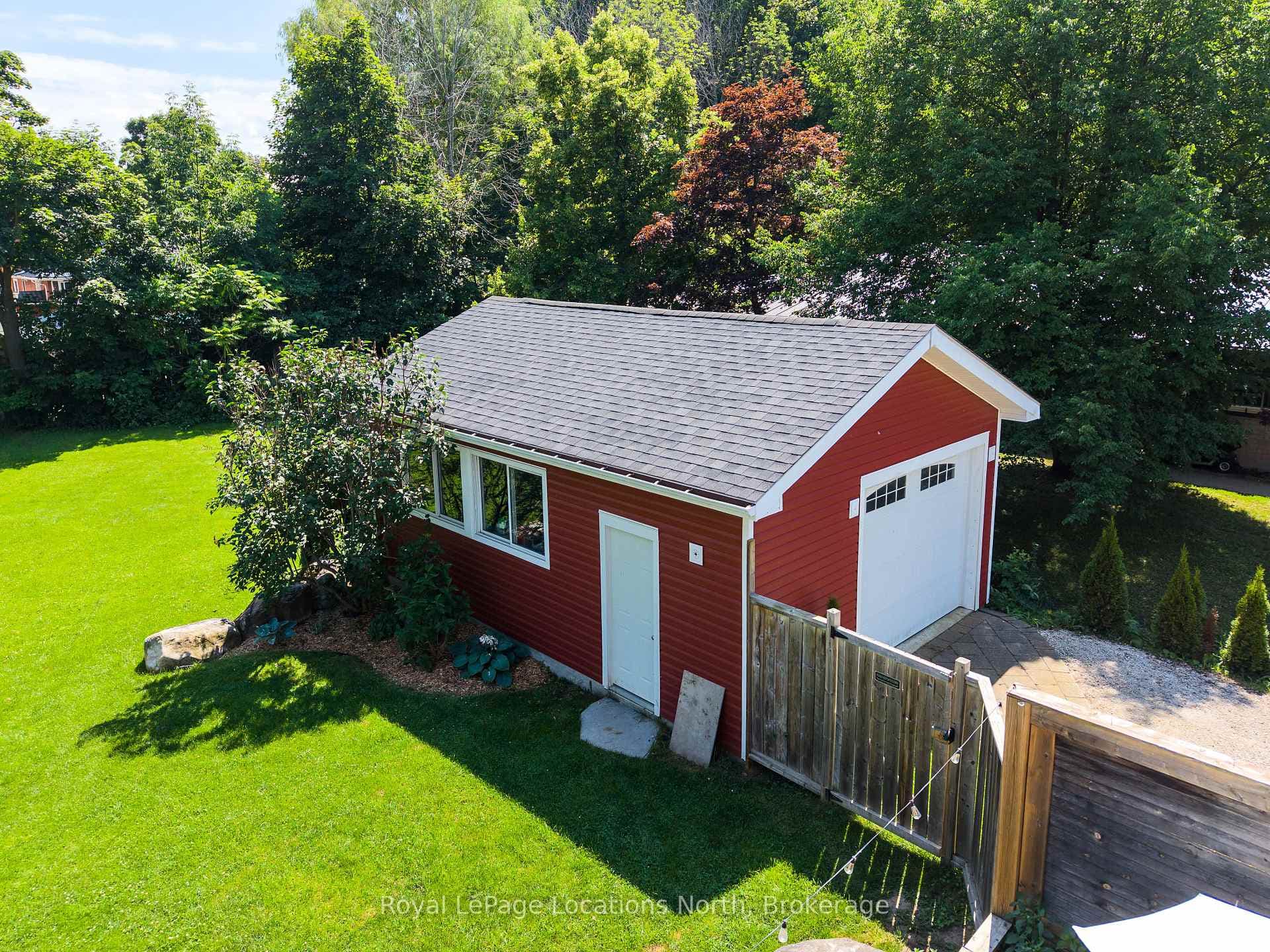 151 Nelson Street photo 29