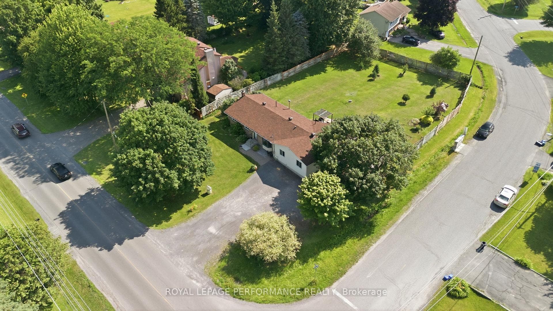 1084 Eadie Road photo 39