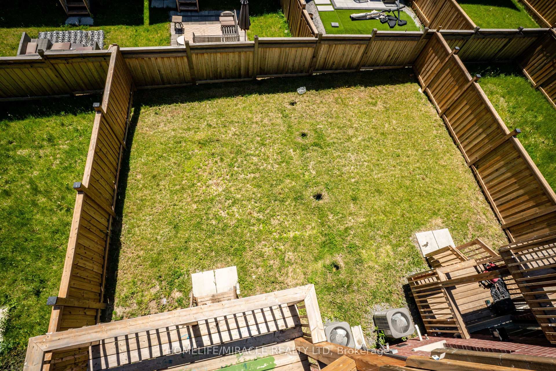 52 Douet Lane photo 31