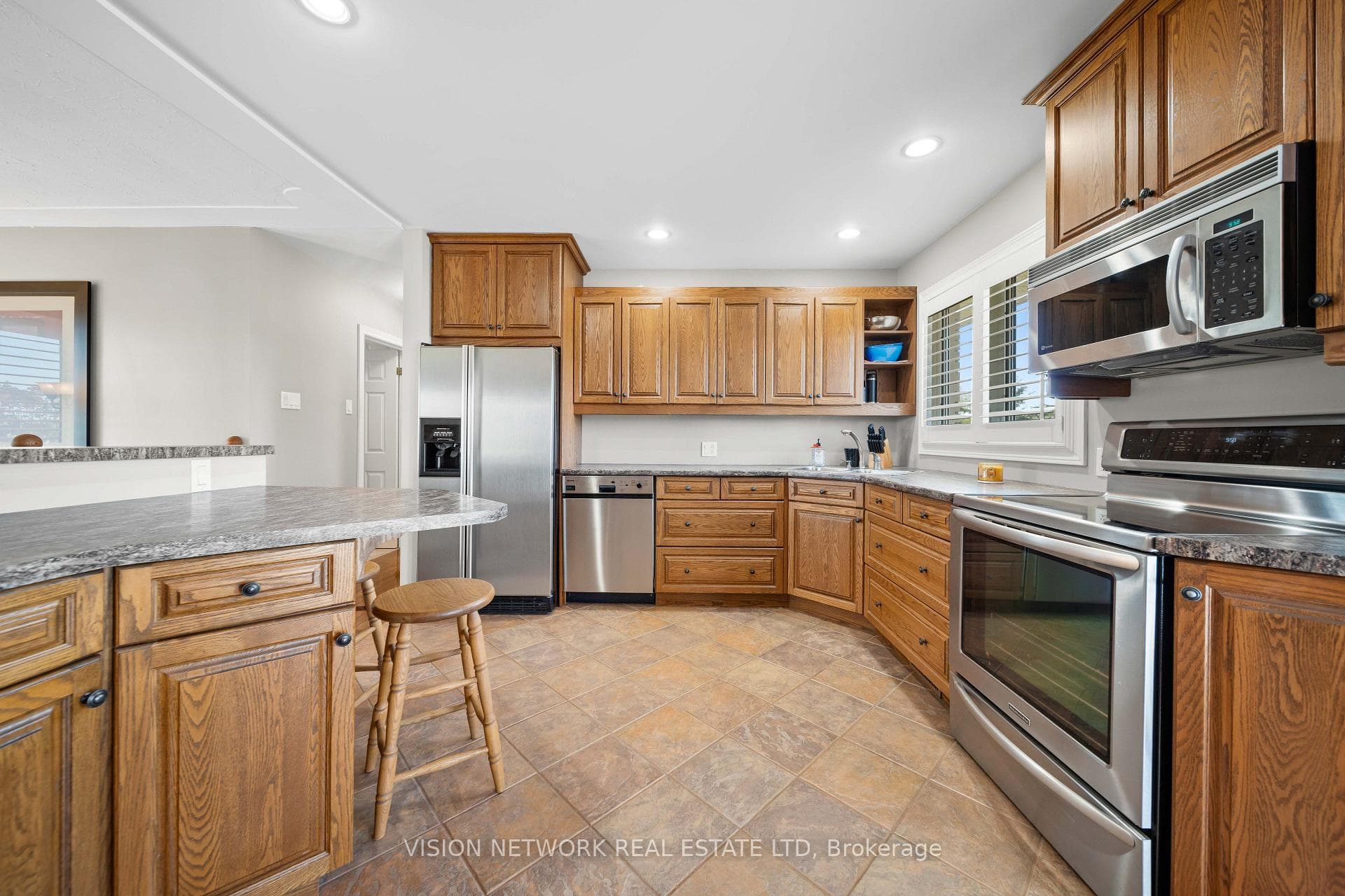 16909 Evelyn Drive photo 8