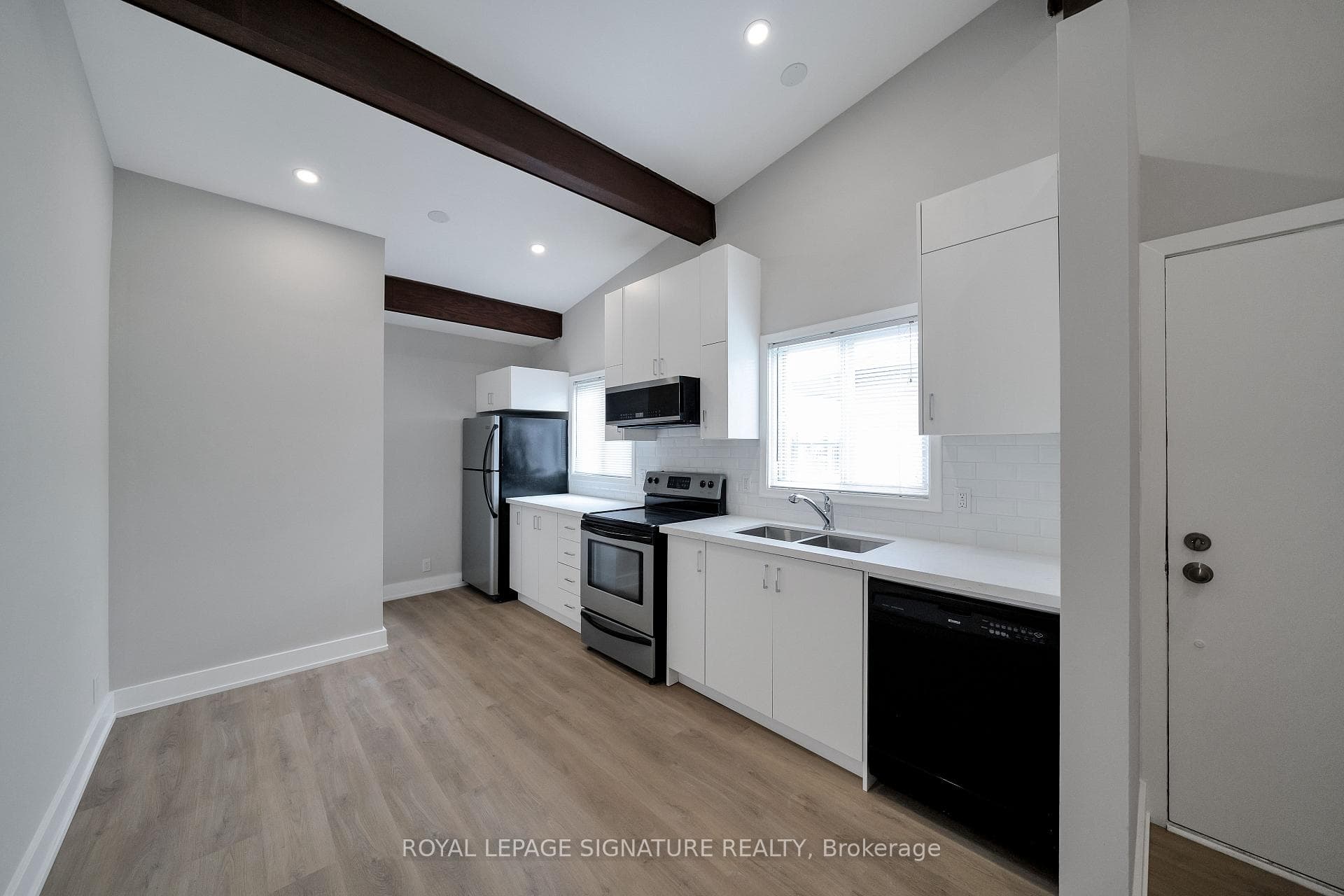 716 Balaton Avenue Unit Lower photo 3