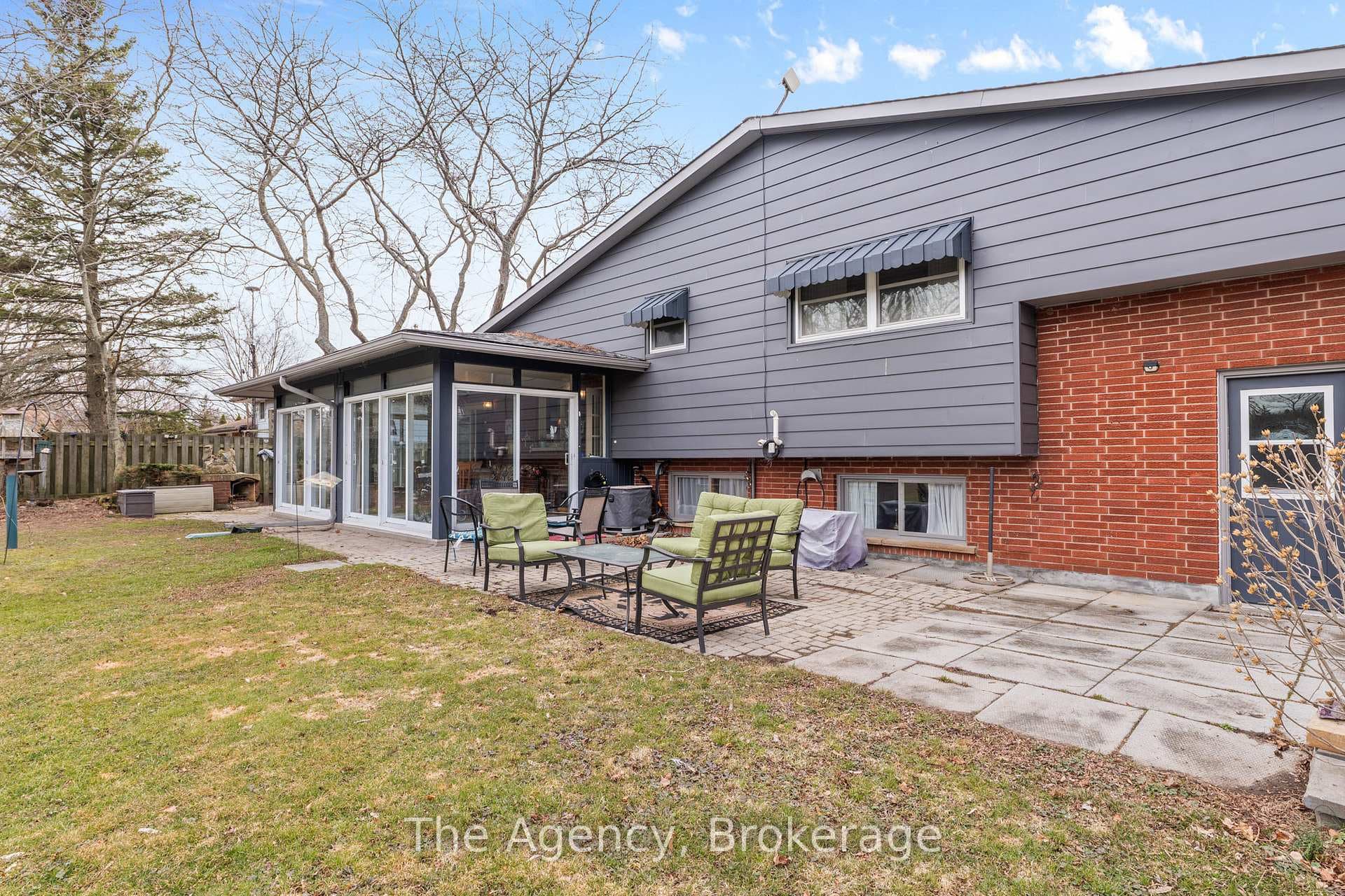 11609 Burnaby Road photo 31