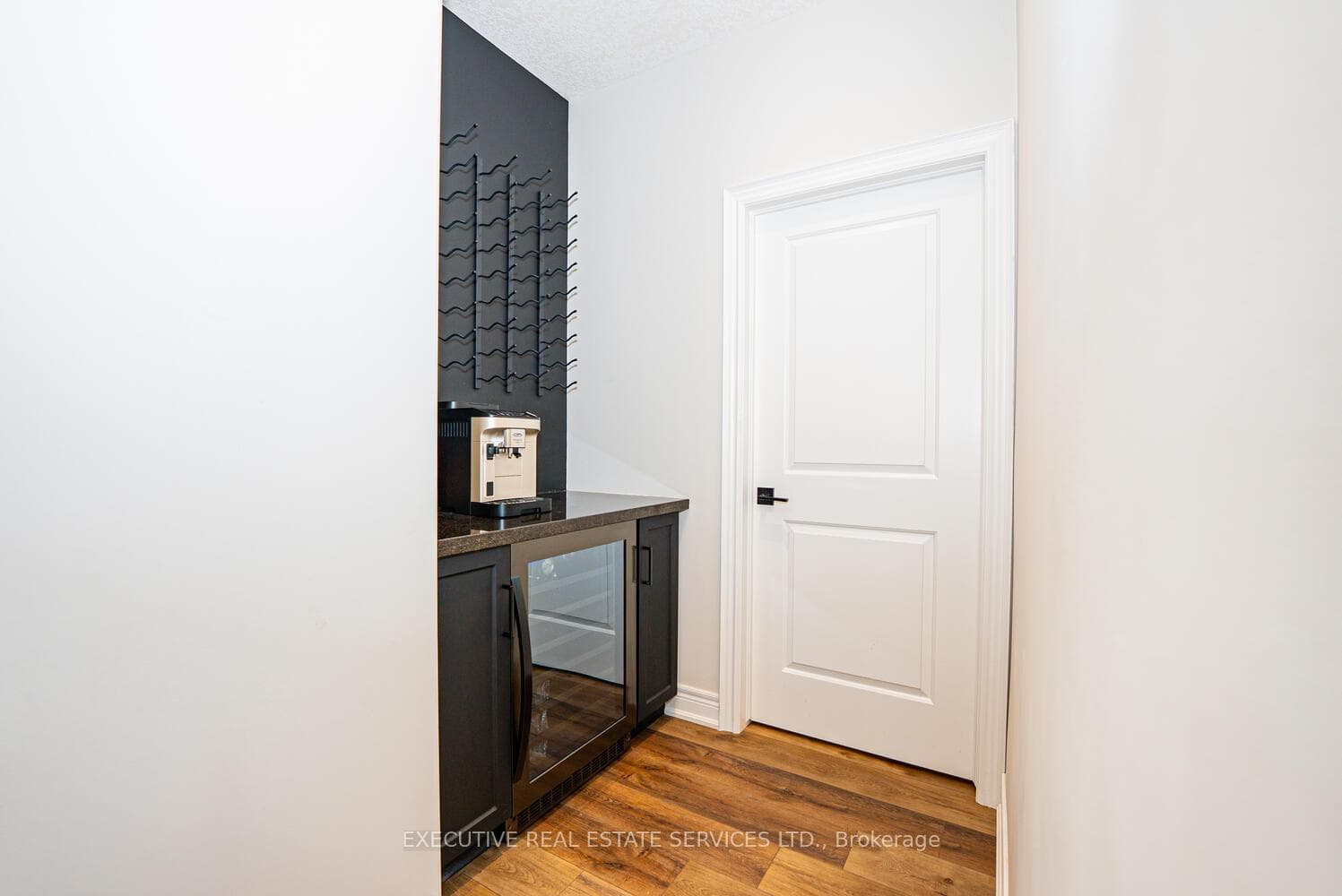 2848 King Street Unit 11 photo 36