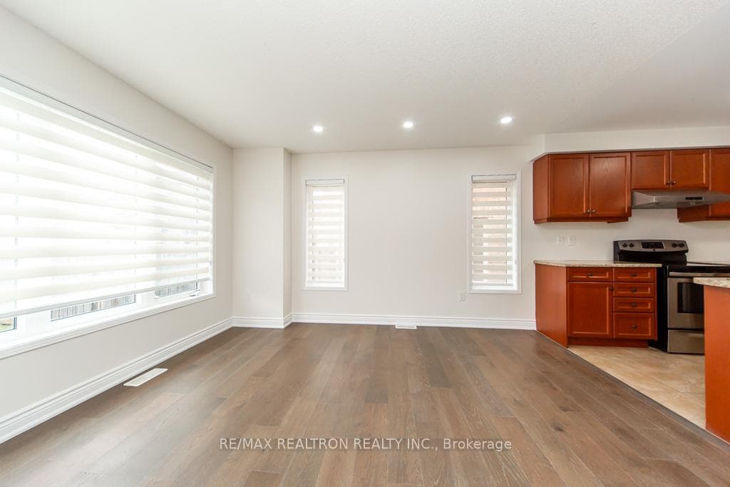 24 Skelton Crescent photo 14