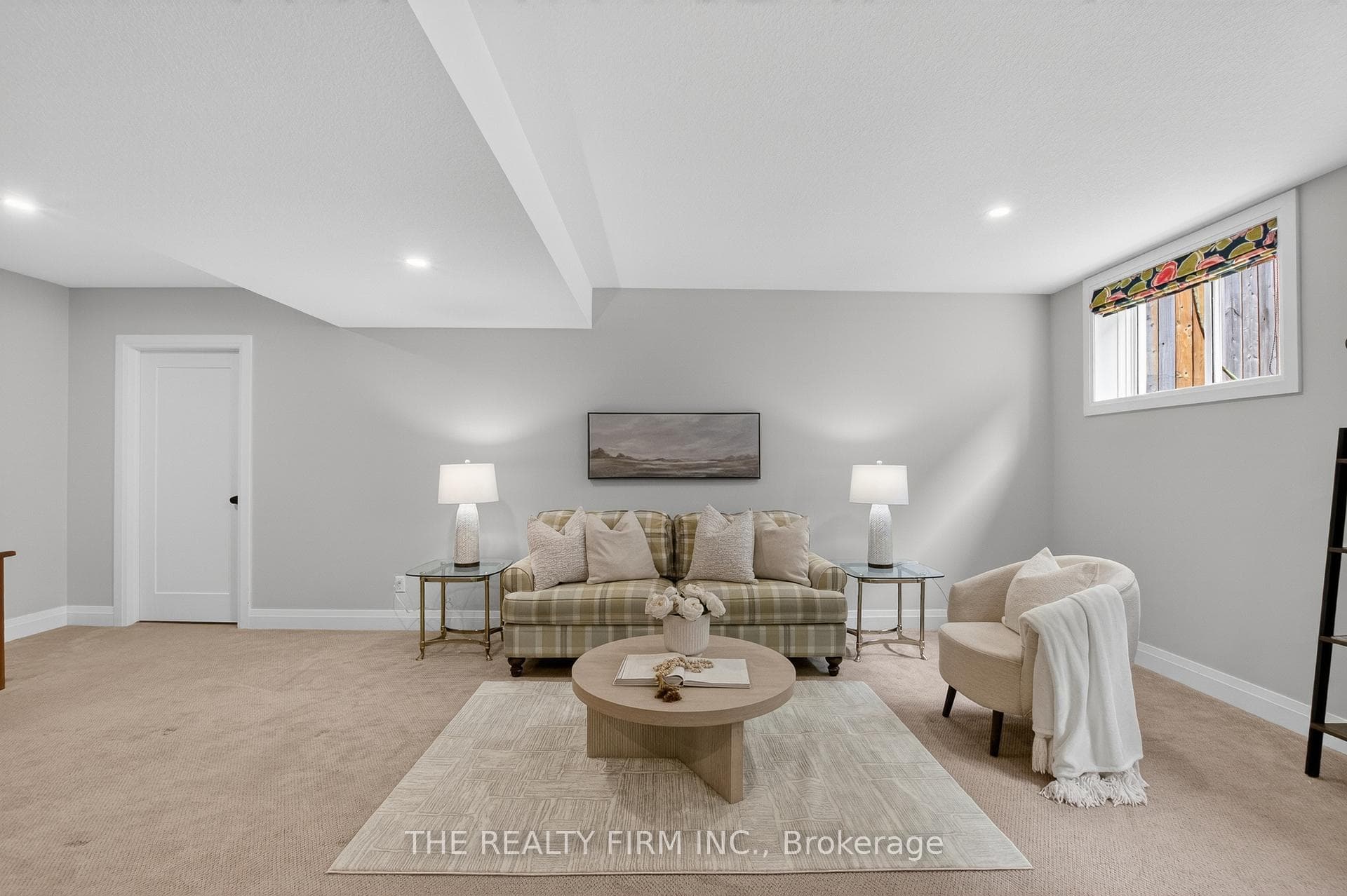 95 Mayapple Crescent photo 32