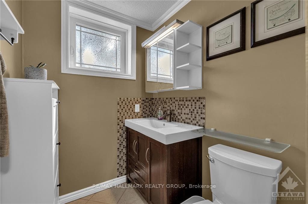 924 DIANNE Avenue photo 18