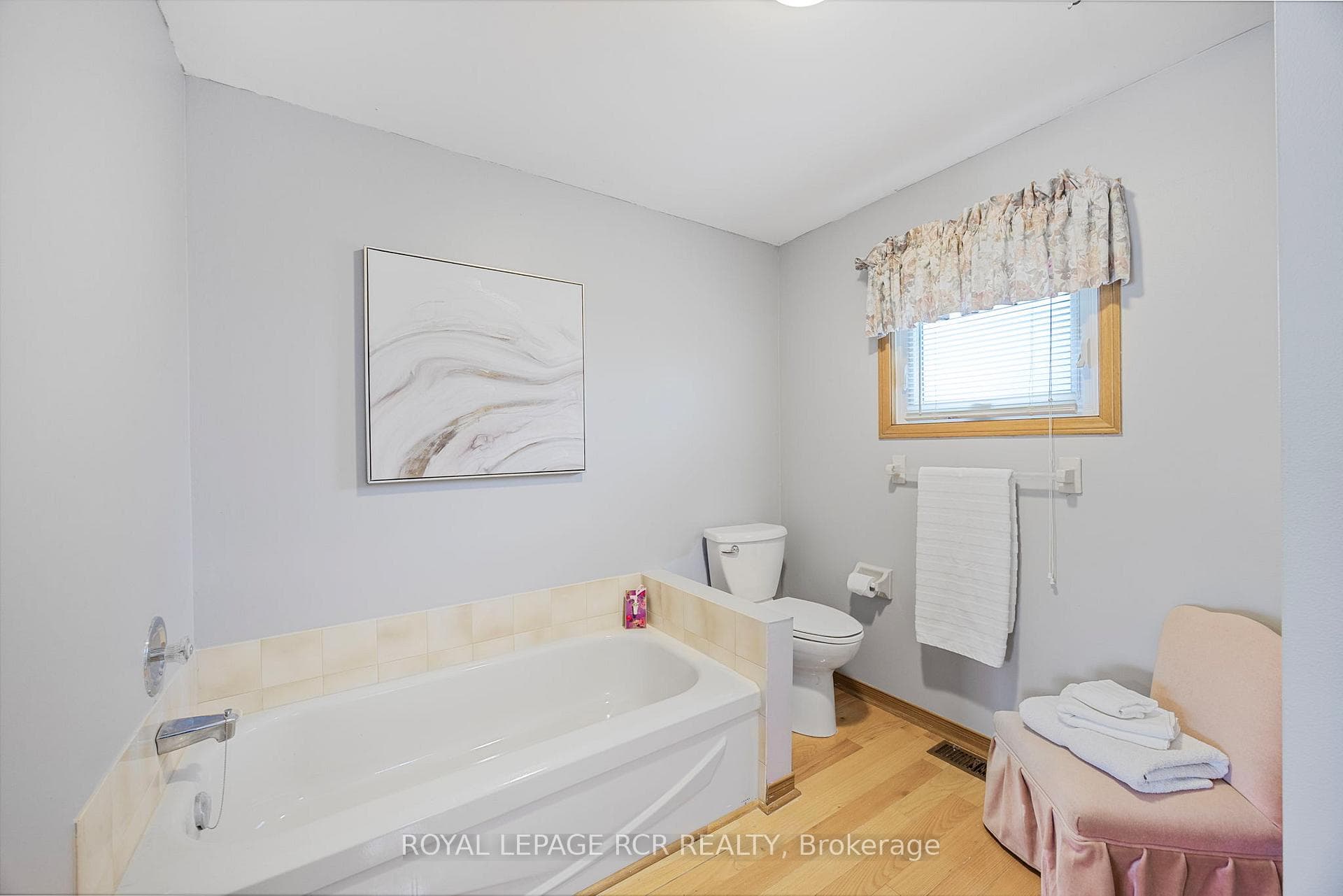 39 Passmore Avenue photo 20