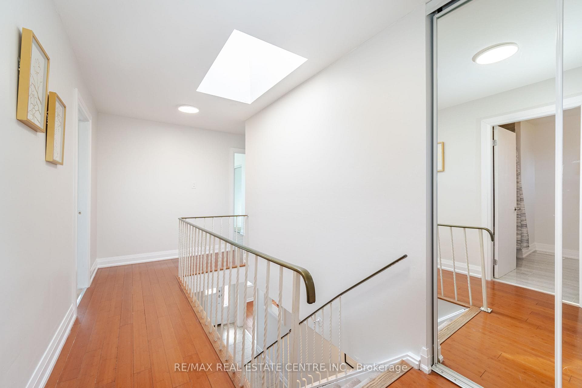 240 Rutherford Road photo 11
