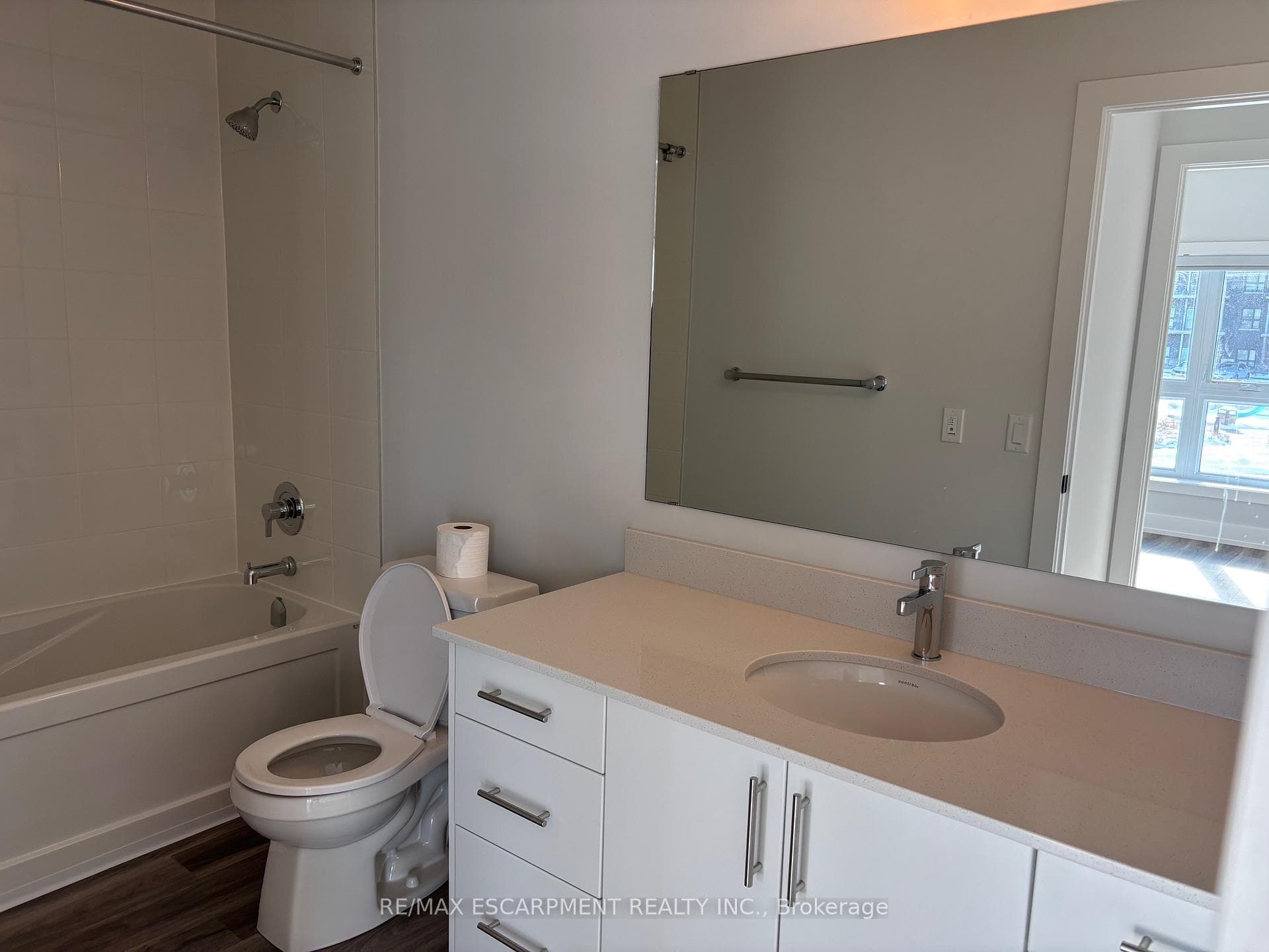 1100 Lackner Place Unit 211 photo 7